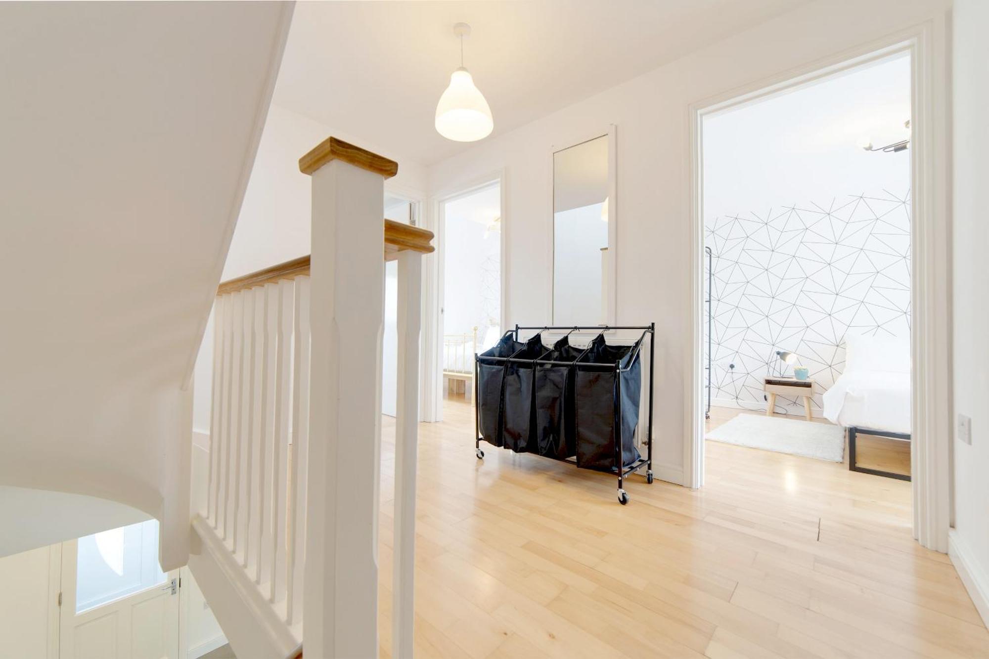 Pass The Keys 49 Byron Square Modern And Spacious 3 Bed Home With Free Parking كامبريدج المظهر الخارجي الصورة