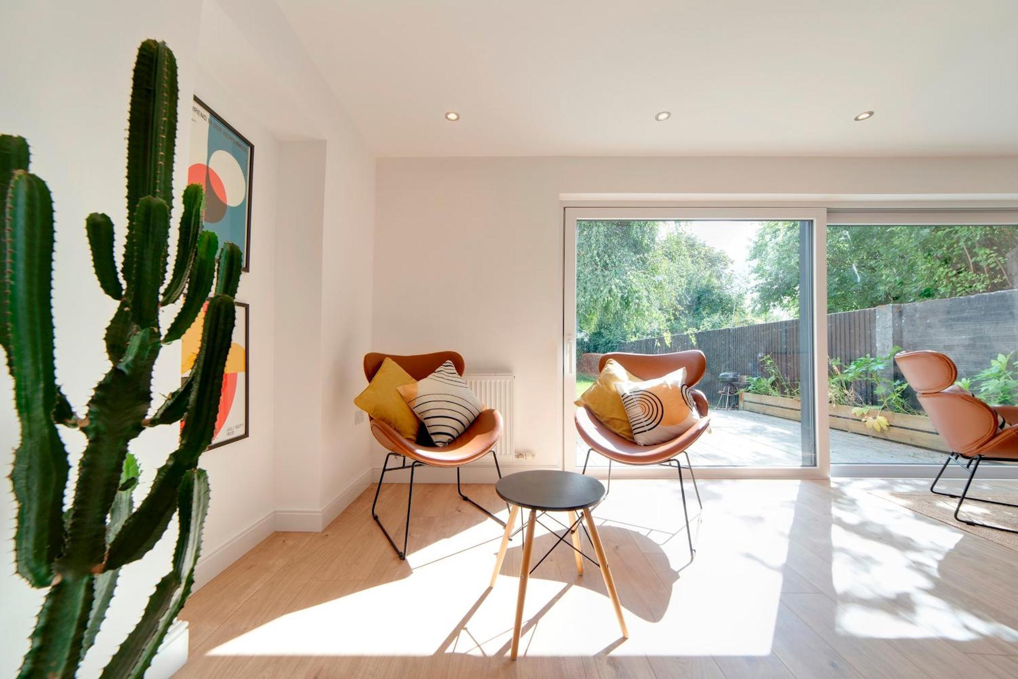 Pass The Keys 49 Byron Square Modern And Spacious 3 Bed Home With Free Parking كامبريدج المظهر الخارجي الصورة
